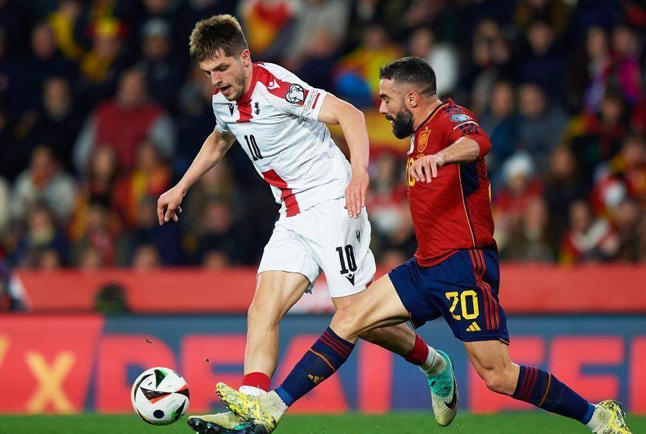 拉脱维亚队在欧洲杯资格赛中大放异彩