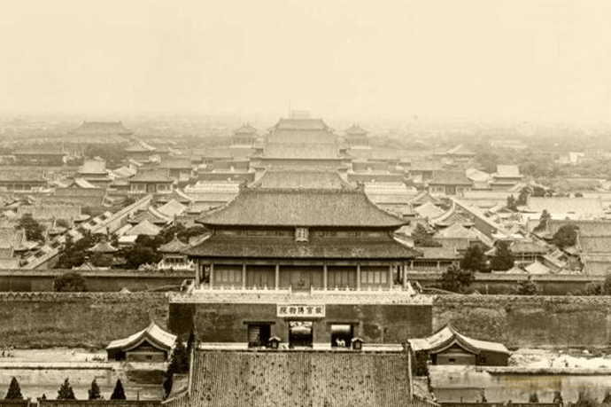 北京故宫客场战胜成都队，保持强势