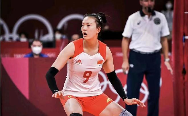 女排国手张常宁发挥稳定，助球队夺冠