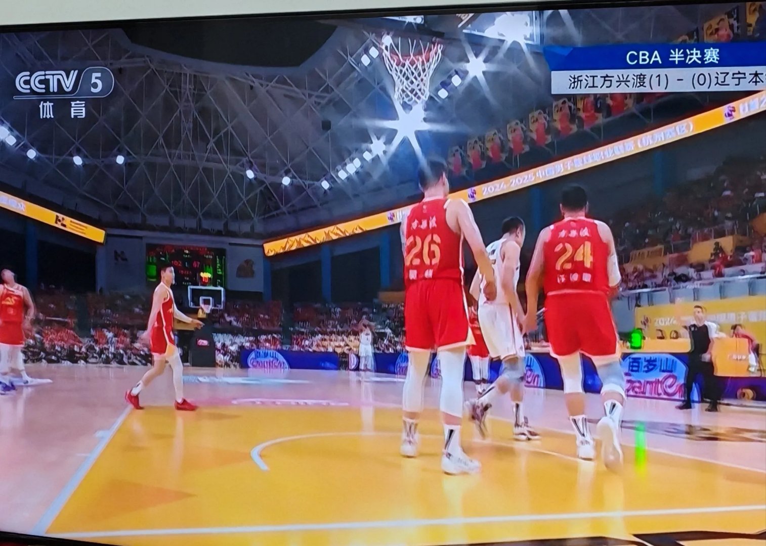 辽宁男篮遭遇五连败，季后赛前景堪忧