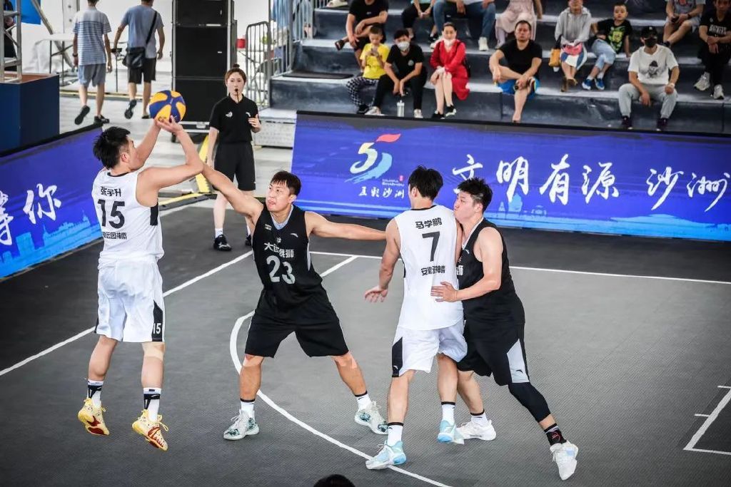 大连主场告捷，取得关键三分提升排名