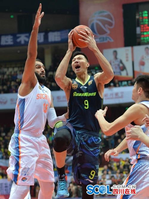 长沙男篮主场力挫对手，稳居中游