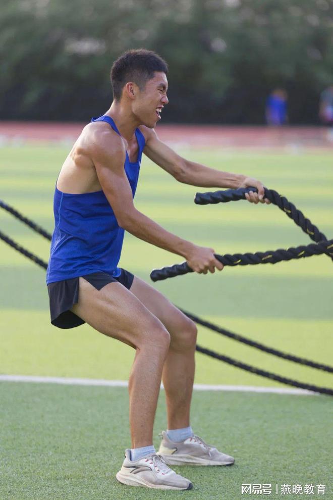 一鸣惊人！男子田径比赛独领风骚