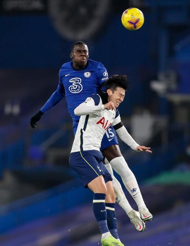 RB莱比锐在主场轻松逼平对手