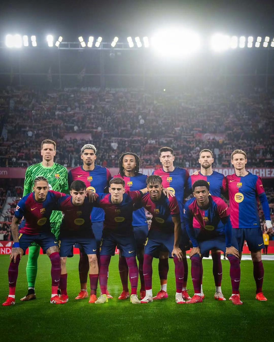 星空体育官网入口-巴塞罗那逆转击败对手，继续保持不败