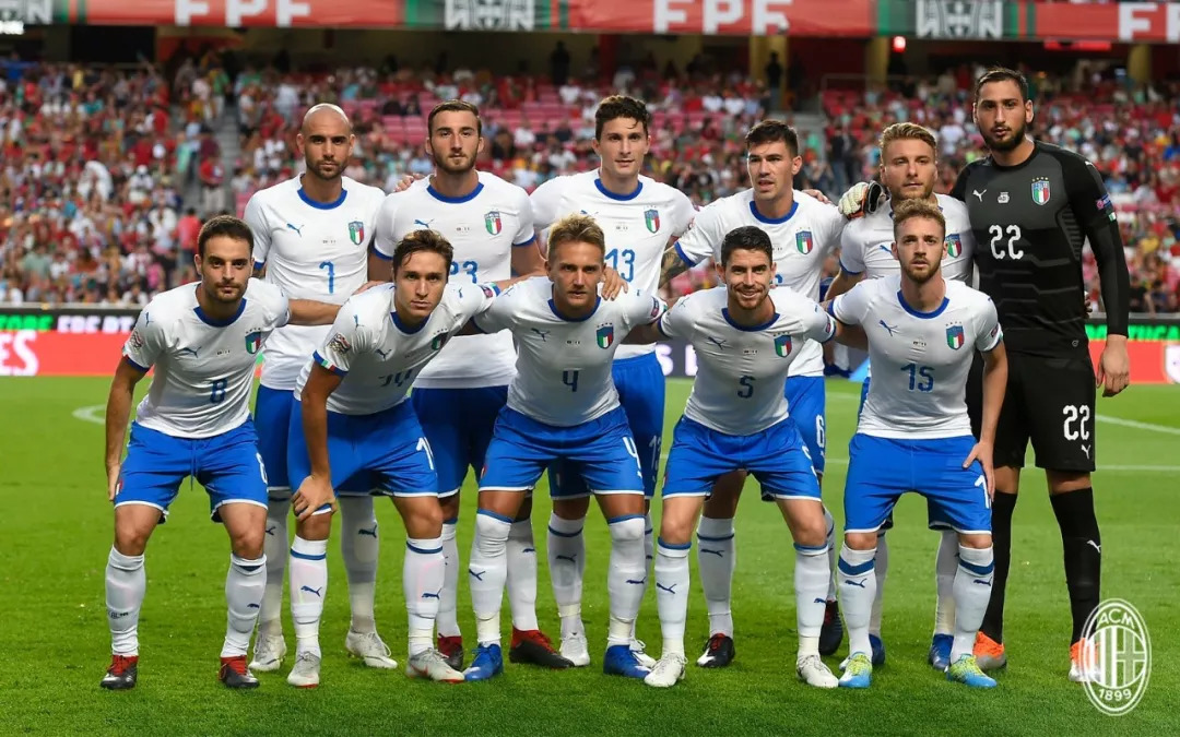 罗马主教练公布首发阵容,力争三分 罗马主教练公布首发阵容,力争三分