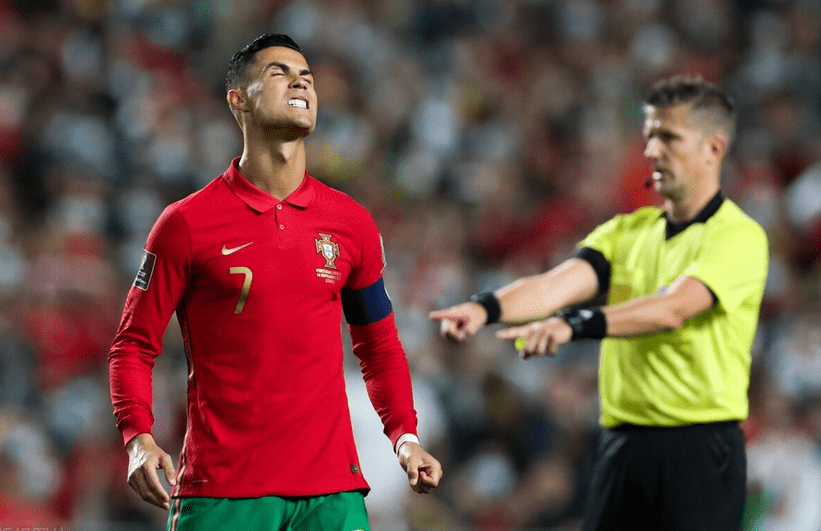 爱尔兰选手实现逆袭,夺得冠军头衔 爱尔兰选手实现逆袭,夺得冠军头衔