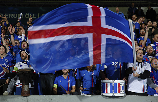 冰岛客场擒保加利亚，小组出局险象环生