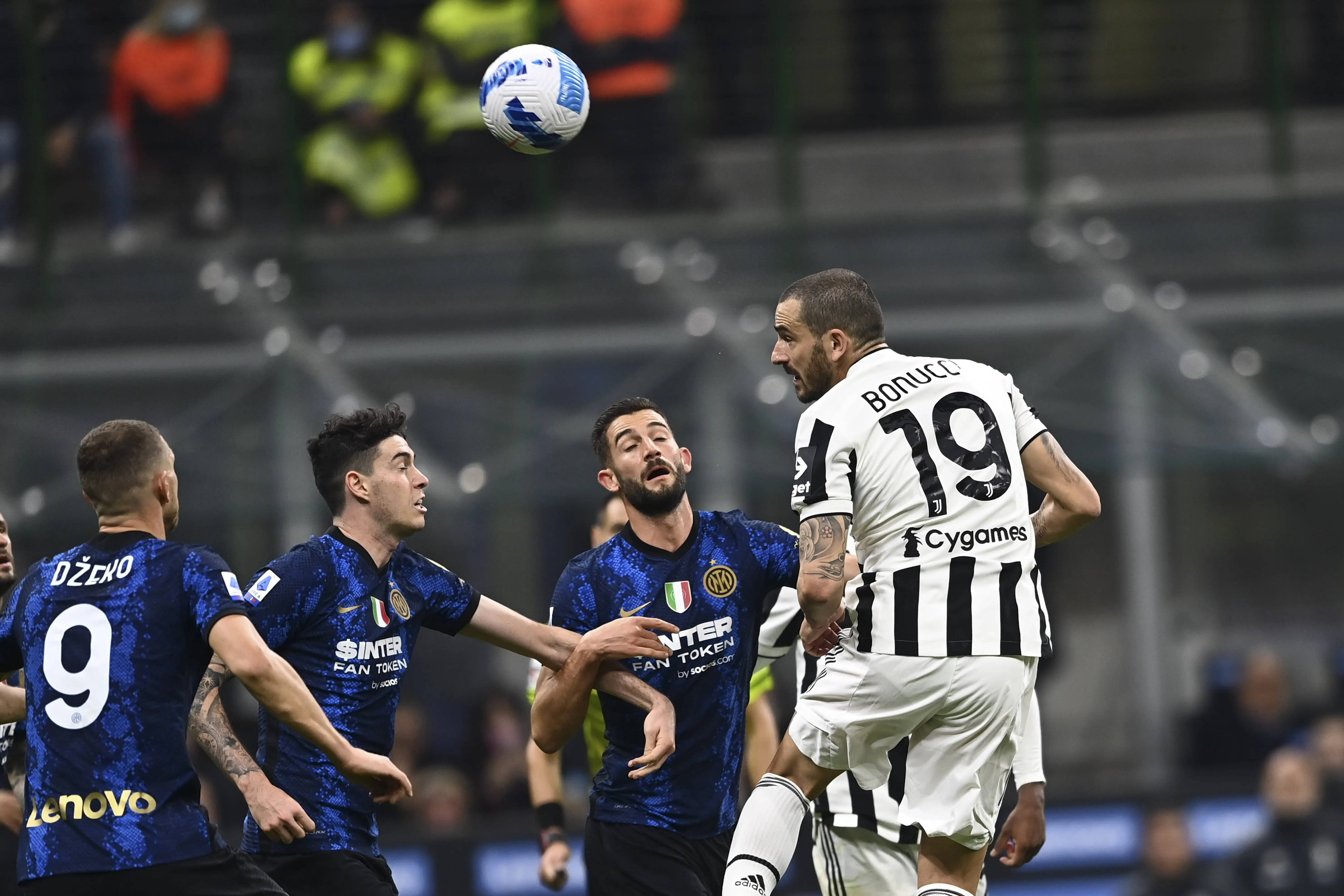 意大利杯赛:AC米兰1比0小胜国际米兰,半决赛对决尤文 意大利杯赛:AC米兰1比0小胜国际米兰,半决赛对决尤文