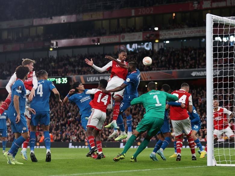 荷兰队气势如虹挑战南美劲旅