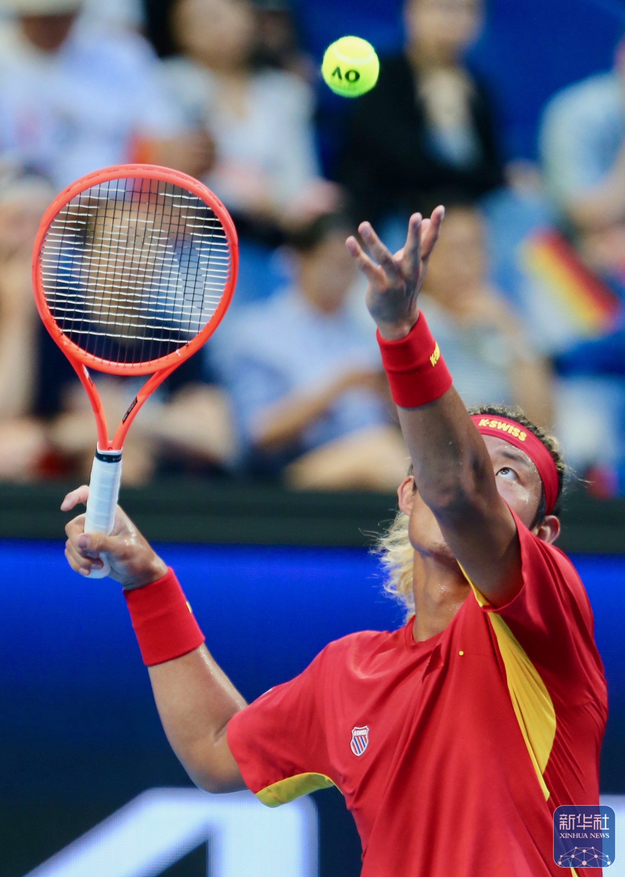 强队高下对决，欧锦赛前三十二强展开激战