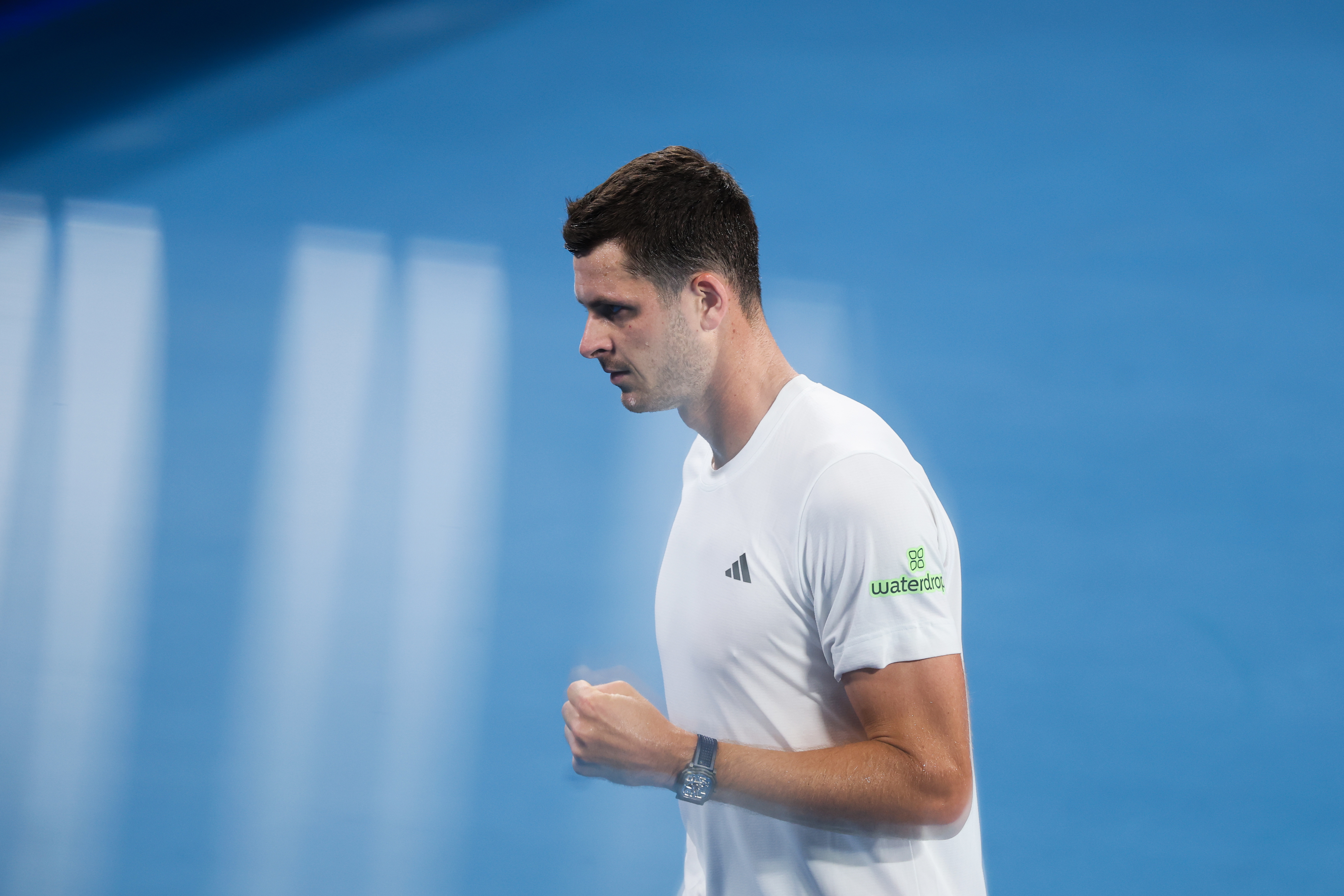 强队高下对决，欧锦赛前三十二强展开激战