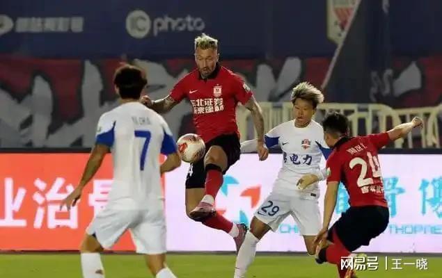 上升势头:鲁能客场大胜长春亚泰,士气大振 上升势头:鲁能客场大胜长春亚泰,士气大振