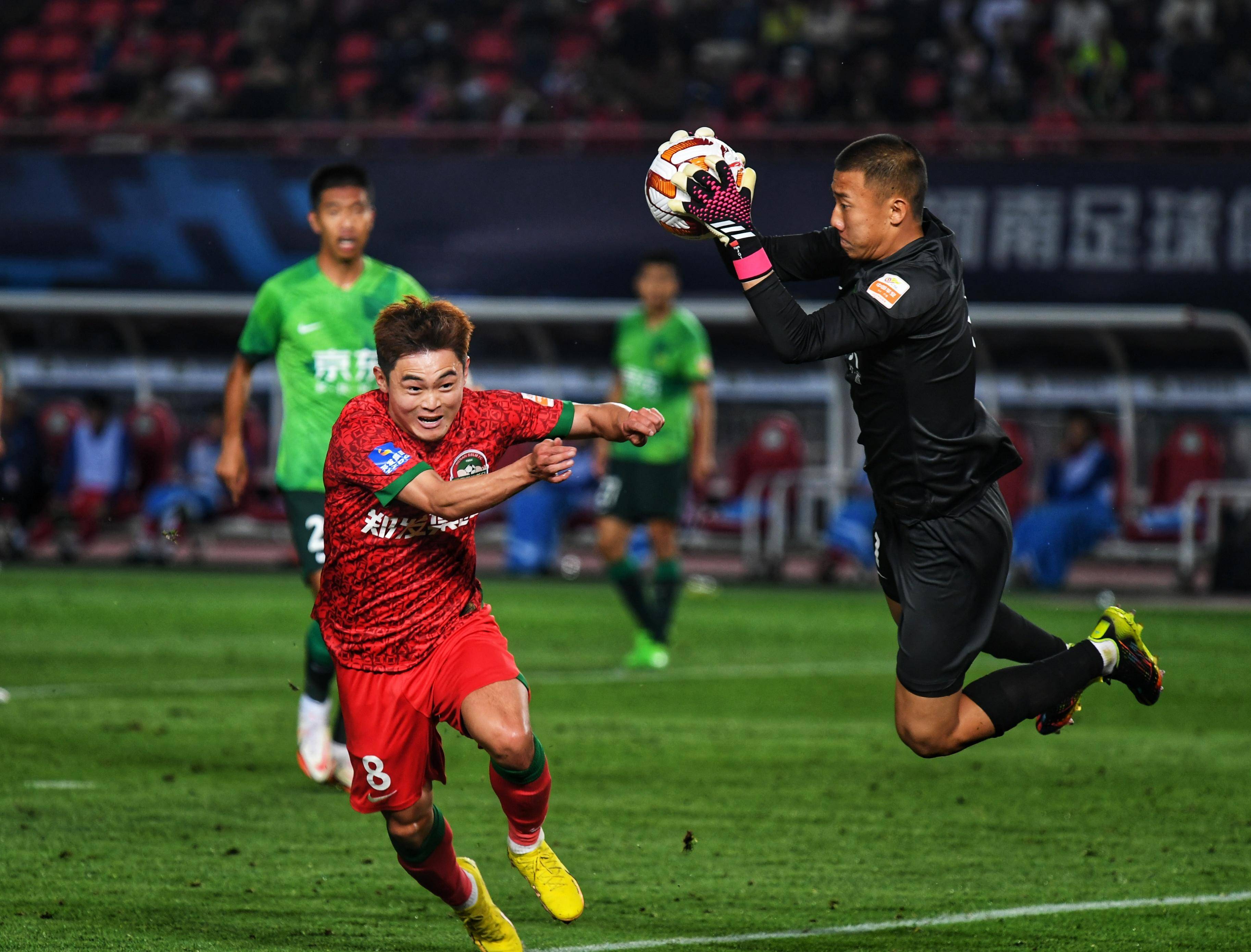 河南建业主场以一球小胜北京国安