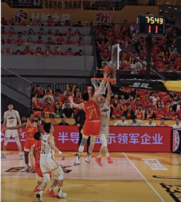 辽宁男篮开场攻势击败安徽队