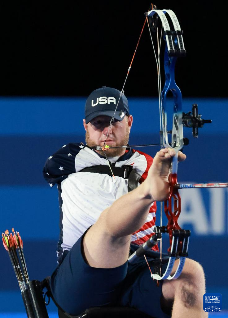 俄罗斯选手在射箭比赛中展现出色状态 俄罗斯选手在射箭比赛中展现出色状态