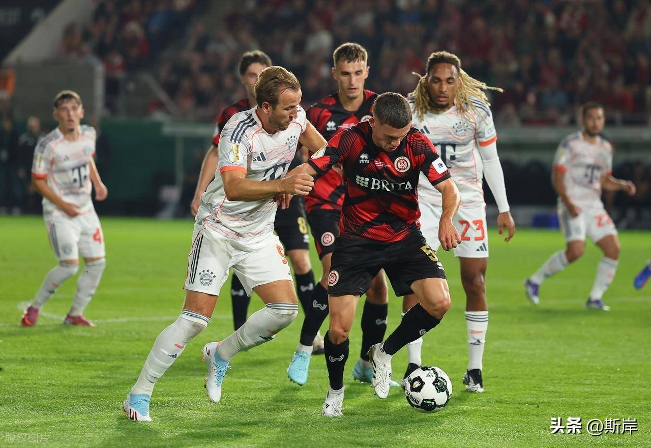 拜仁慕尼黑成功逆转,杀入半决赛 拜仁慕尼黑成功逆转,杀入半决赛