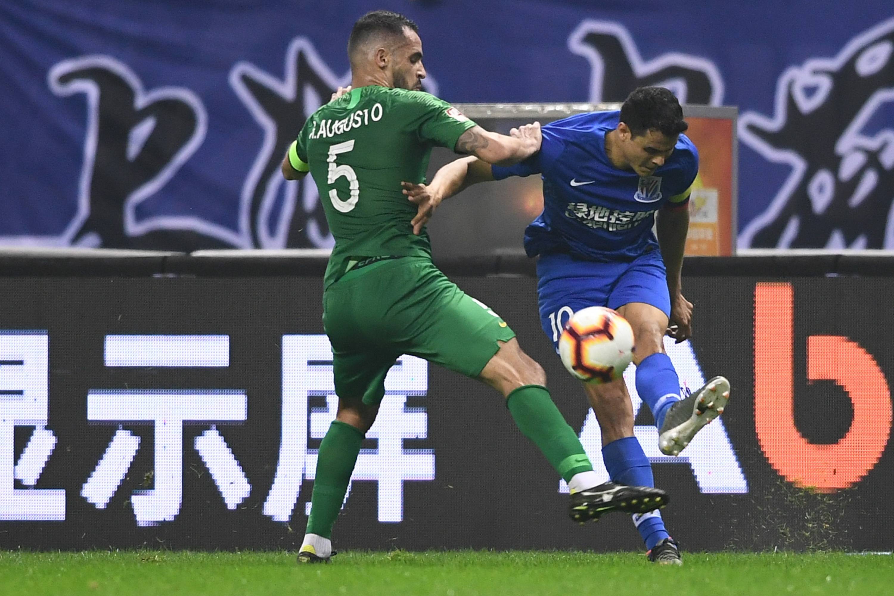 外援球员在场上取得优异表现