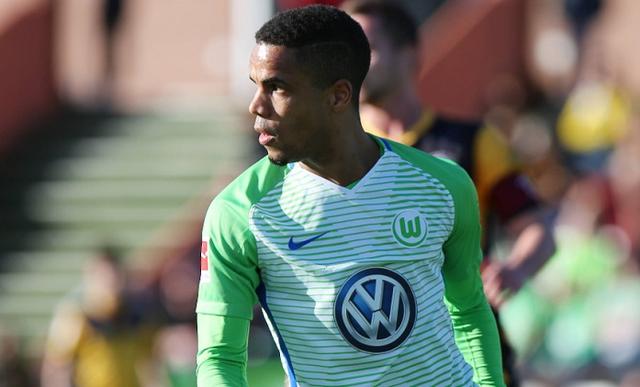 狼堡边锋表现出色,润滑球队攻击机制! 狼堡边锋表现出色,润滑球队攻击机制!