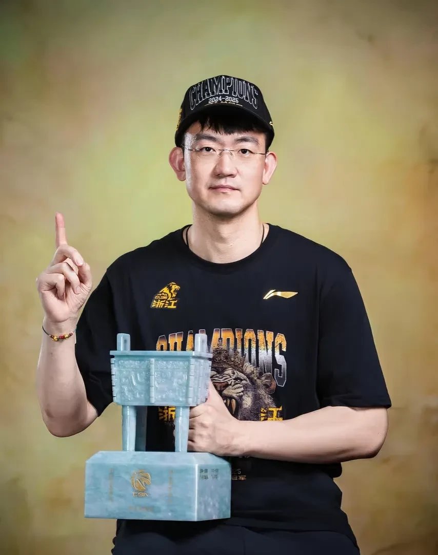 名宿篮球队大获胜利，展示非凡实力