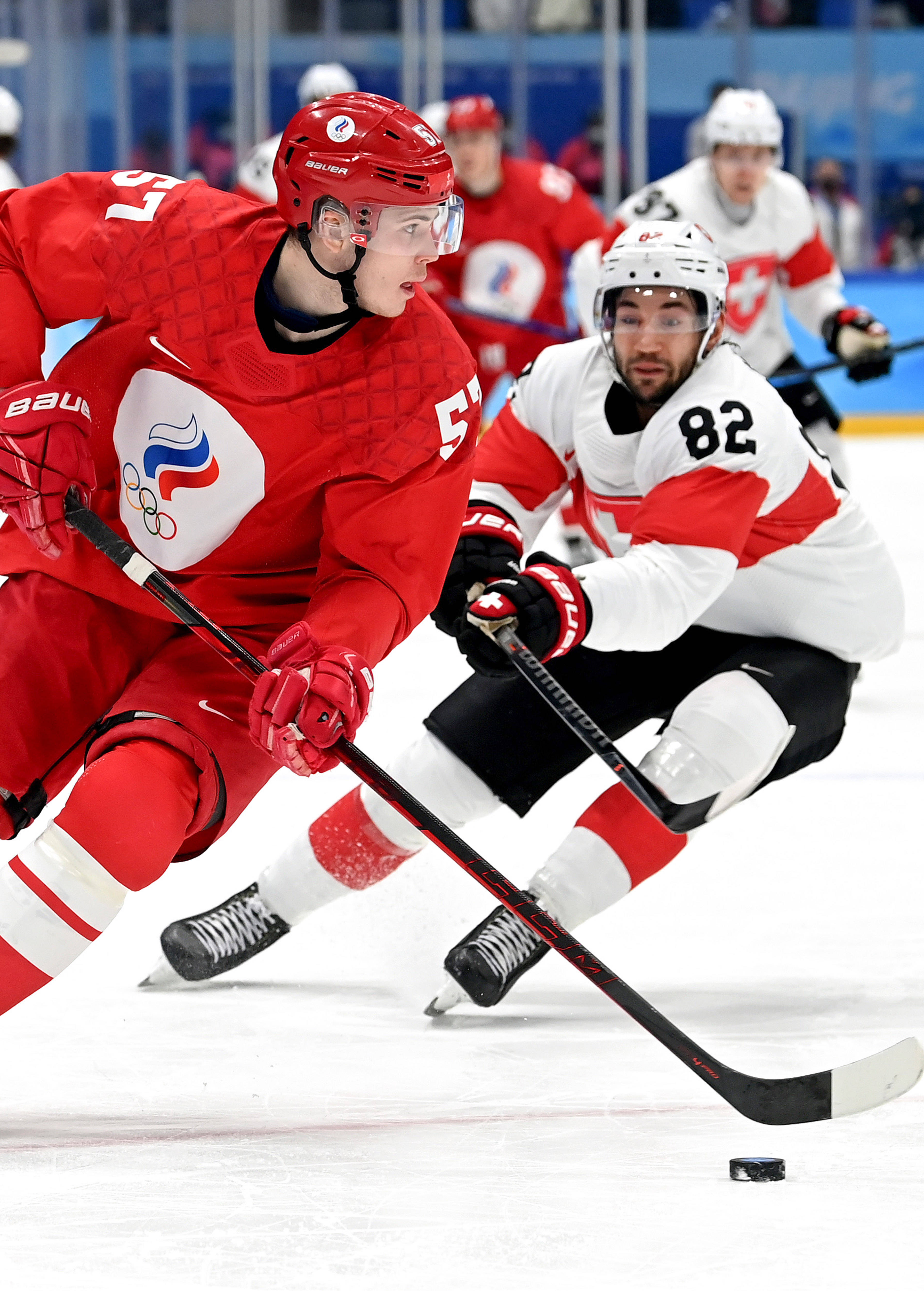 瑞典冰球队实现历史性突破,露出笑容 瑞典冰球队实现历史性突破,露出笑容