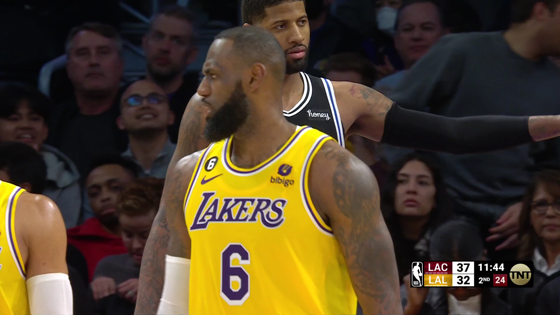 猛龙大胜快船,取得西部之旅两连胜 猛龙大胜快船,取得西部之旅两连胜