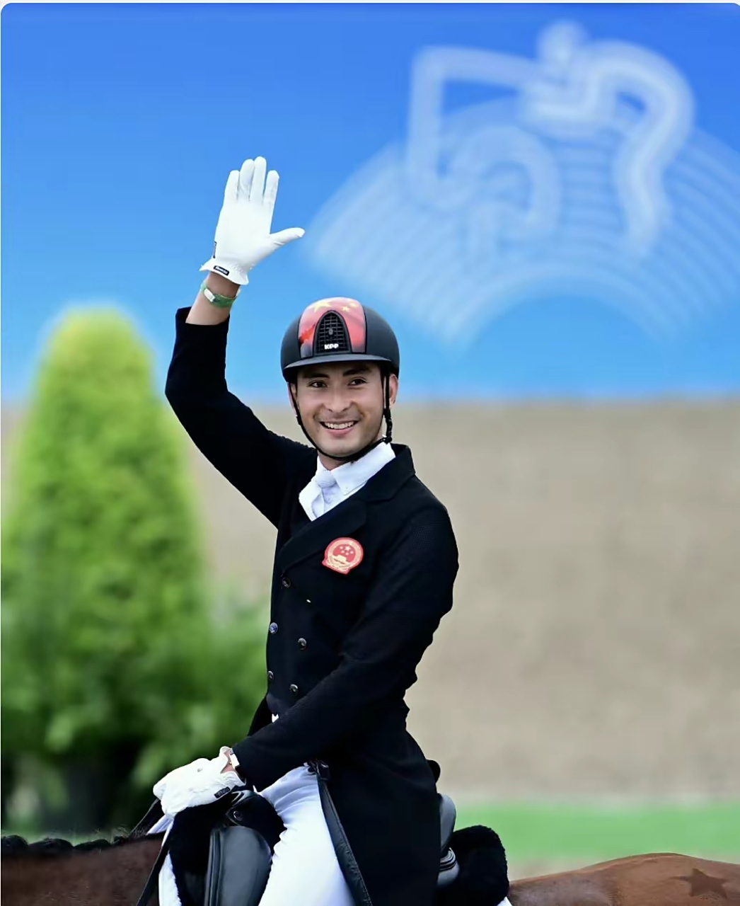 中国马术选手极力求生，终获亮眼表现