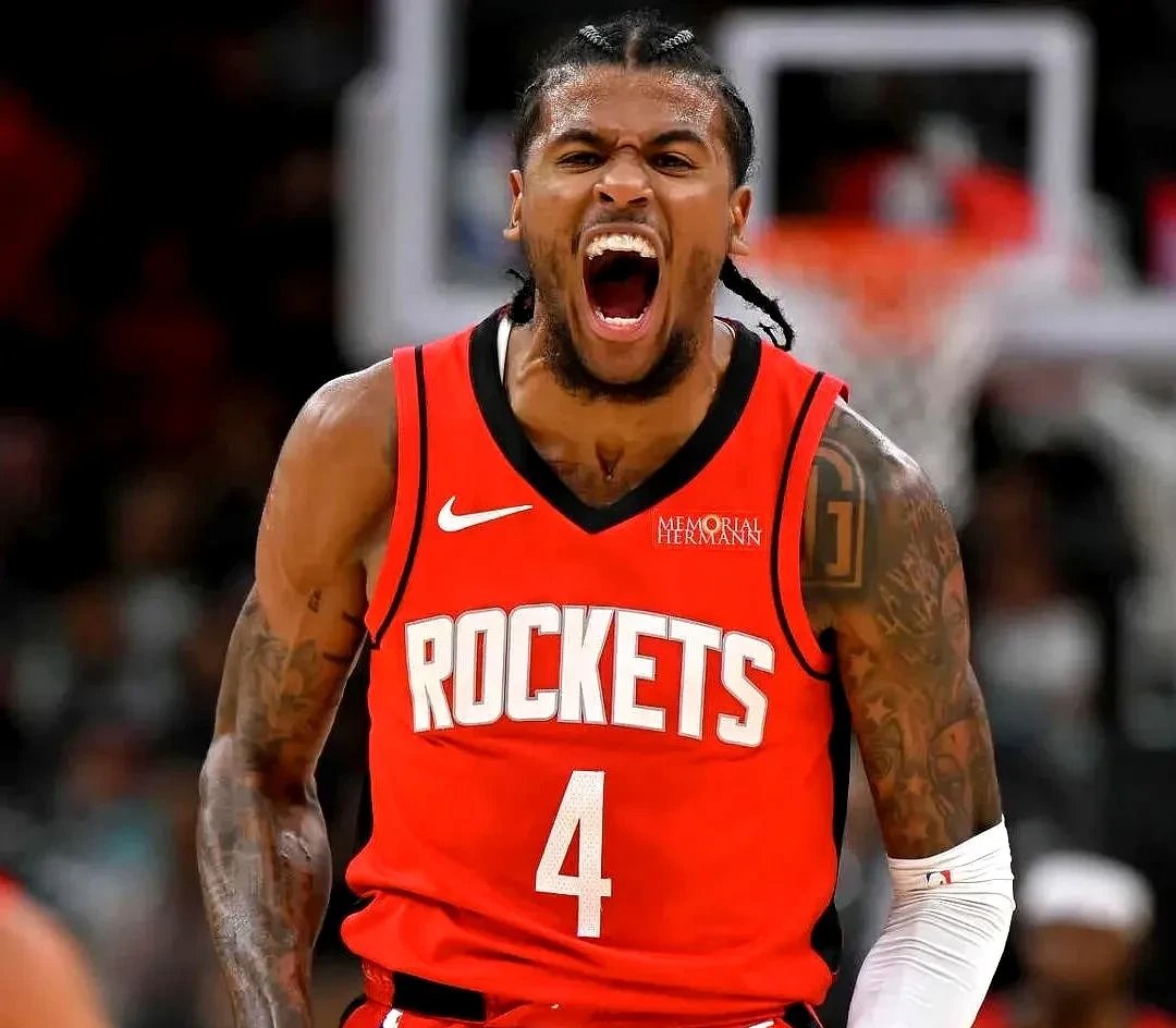 雷霆轻取火箭,系列赛再获一胜 雷霆轻取火箭,系列赛再获一胜