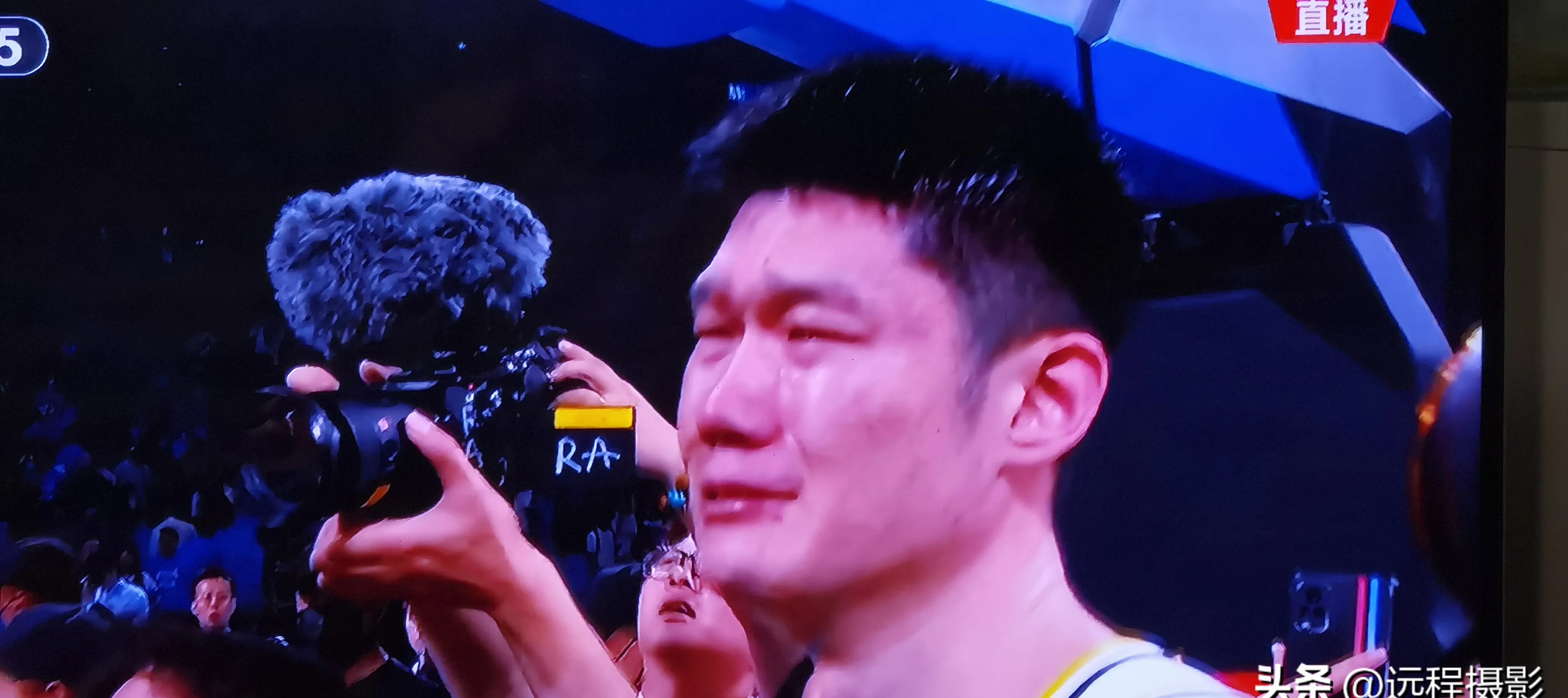 陕西队客场遭遇意外，惨败无力回天