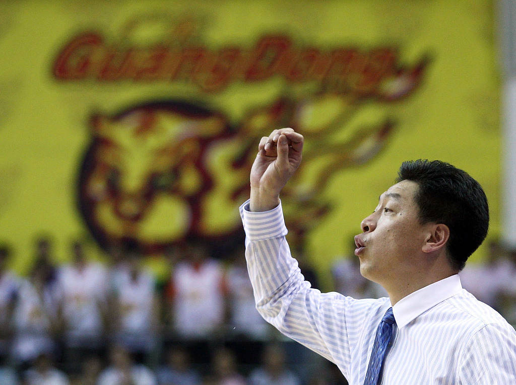 湖南男篮精神抖擞，成功闯入下一轮