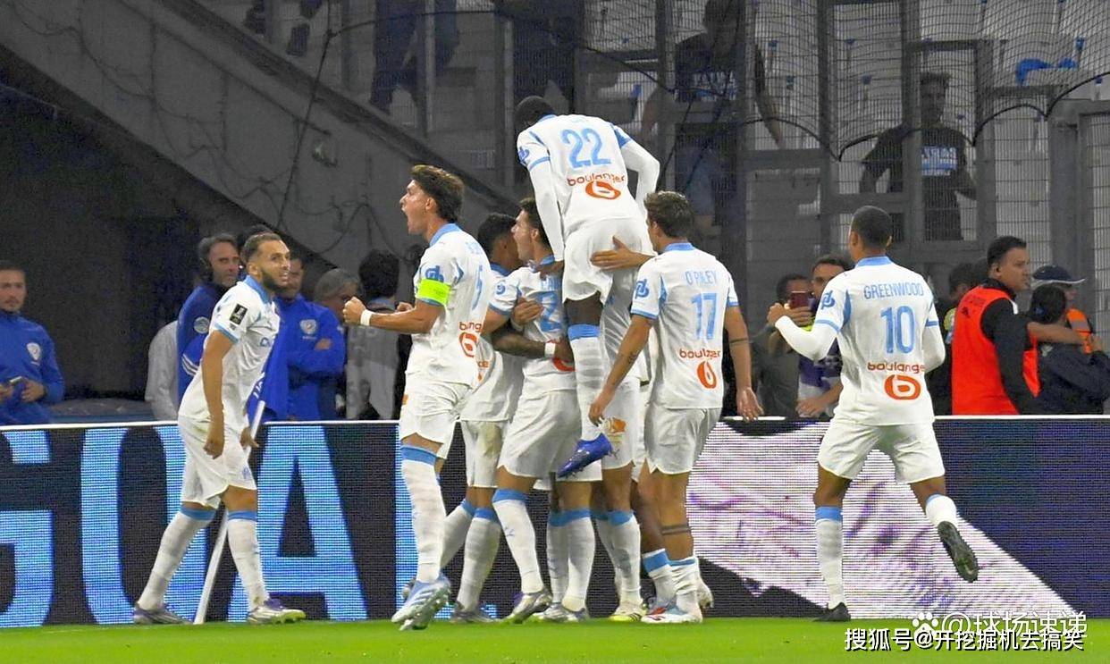 马赛球员技术精湛,成为球队得分王 马赛球员技术精湛,成为球队得分王