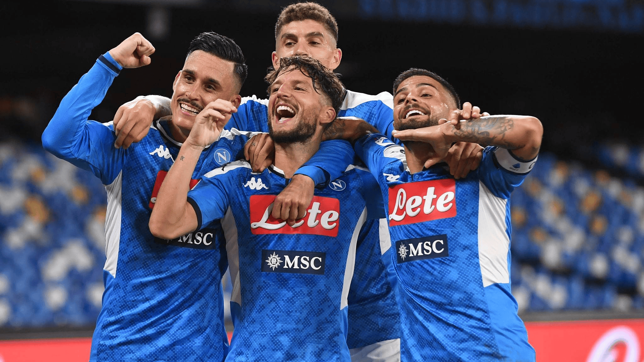 那不勒斯主场战平,争夺前四位置激烈 那不勒斯主场战平,争夺前四位置激烈