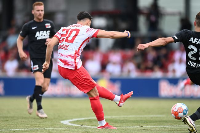 科隆球队客场告捷，成功取得积分