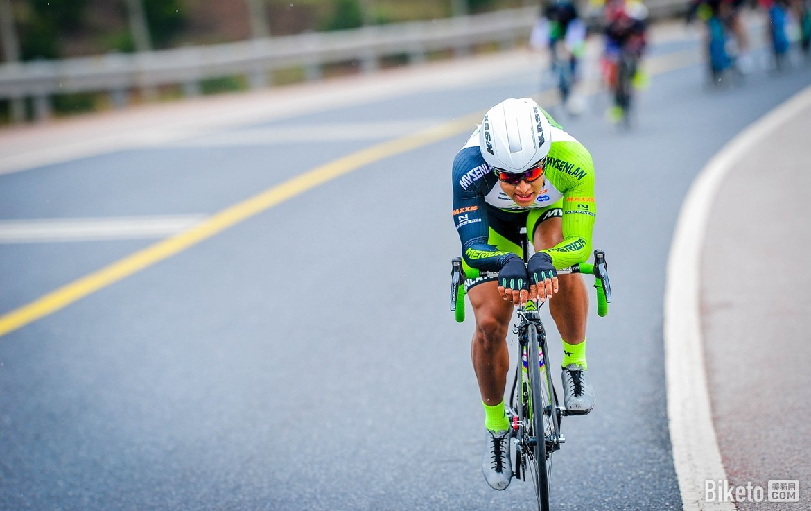 斯图加特新援积极进攻,堪称最有潜力发现尔新之星 斯图加特新援积极进攻,堪称最有潜力发现尔新之星