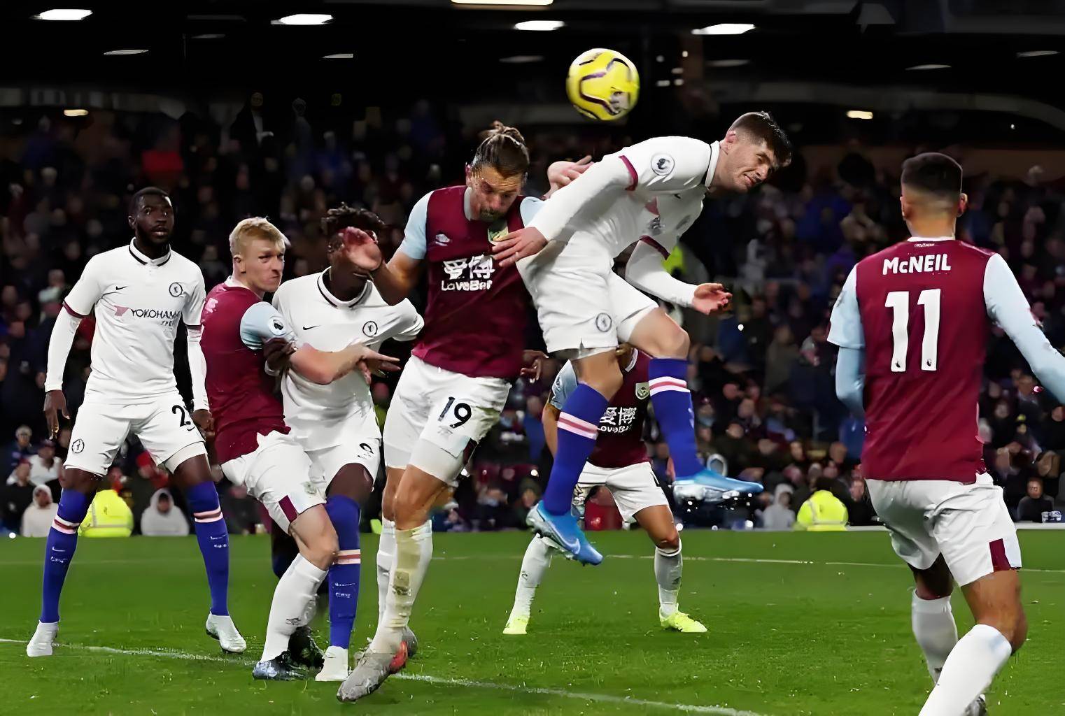 波兰主场大胜瑞士,雄心勃勃 波兰主场大胜瑞士,雄心勃勃