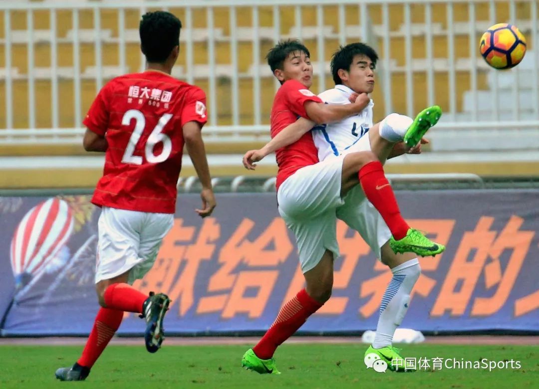 恒大淘汰赛中取得胜利，晋级半决赛