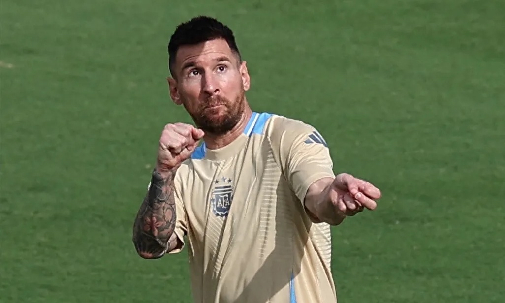 来势汹汹的足球冠军赛，吸引全球目光