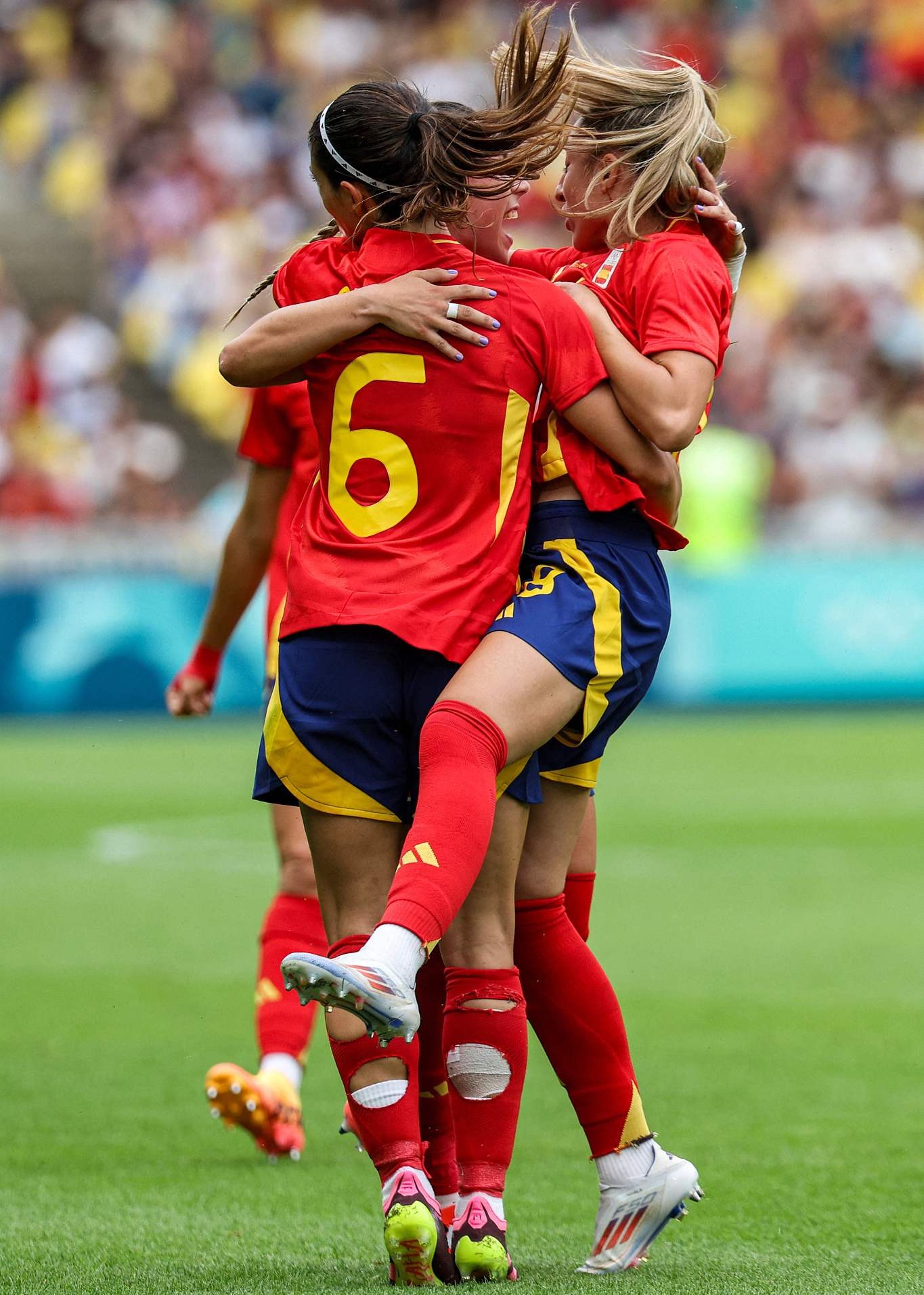 西班牙女队在热身赛事中表现抢眼 西班牙女队在热身赛事中表现抢眼