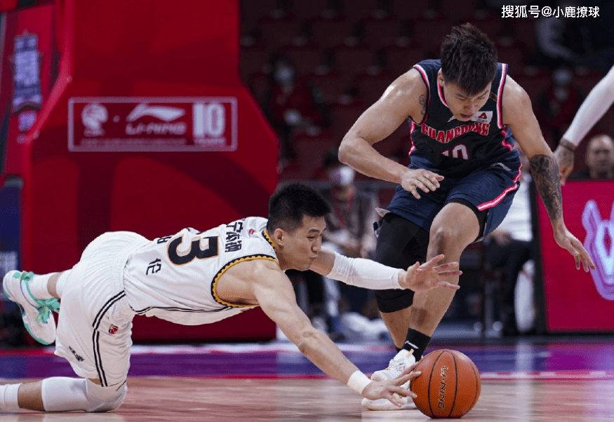 神秘黑马突然崛起，对手满含挑战