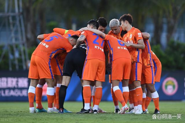 点球大战悬念迭起,胜负难辨 点球大战悬念迭起,胜负难辨