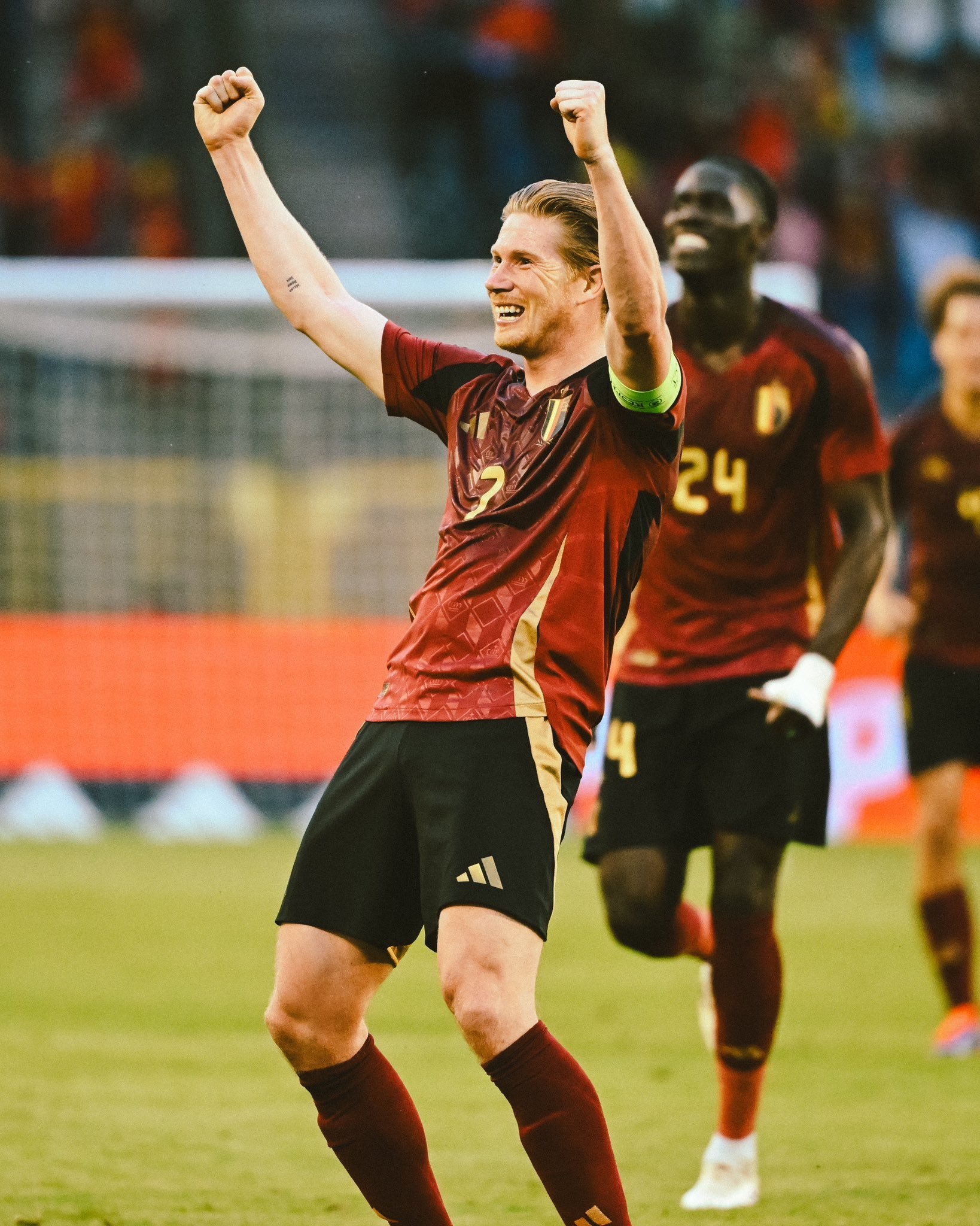 比利时队惜败,无缘争夺欧洲杯预选赛四强名额 比利时队惜败,无缘争夺欧洲杯预选赛四强名额