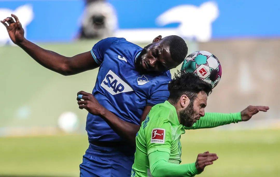 霍芬海姆击败对手,继续保持在中游位置 霍芬海姆击败对手,继续保持在中游位置